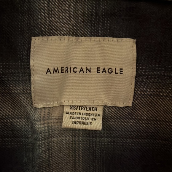 American eagle women’s flannel - Picture 3 of 3